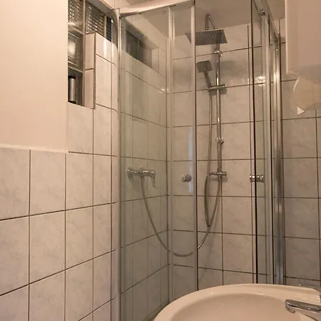 Greifswalder Chaussee